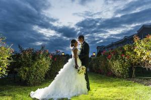 photo of wedding couple in the garden