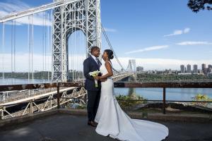 wedding couple near George Washington Bridge