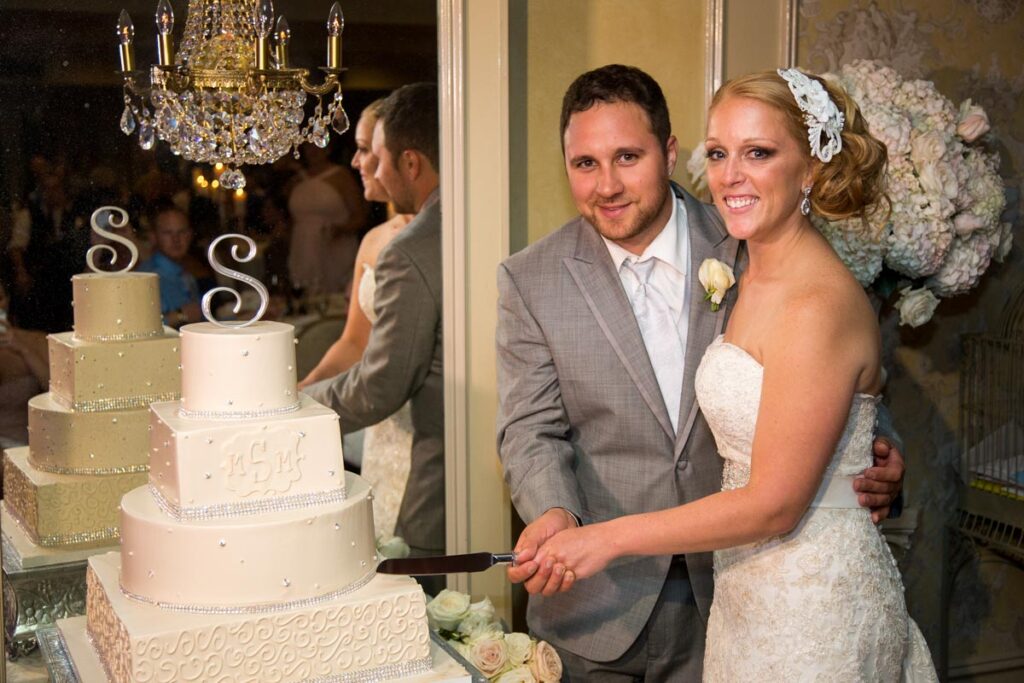 bride & groom at Olde Mill Inn, Basking Ridge