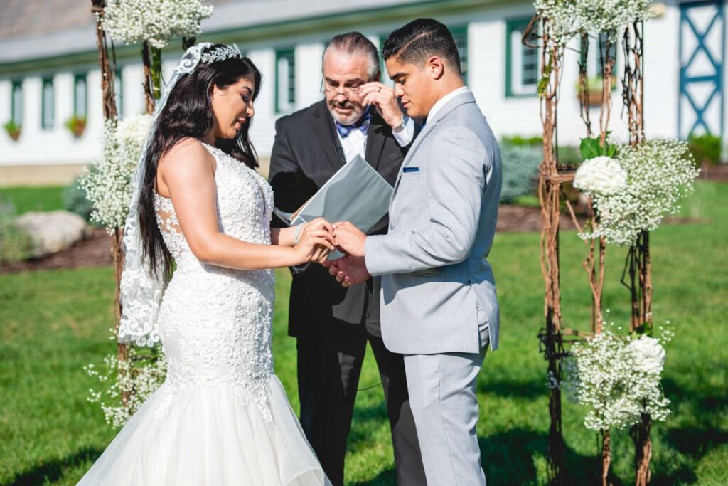 happy newlyweds at Perona Farms, New Jersey