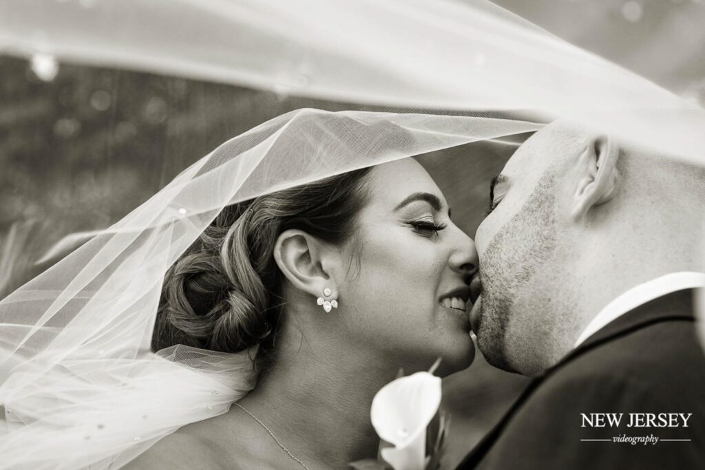 Marriage couple kissing - The Royal Manor, Garfield, New Jersey