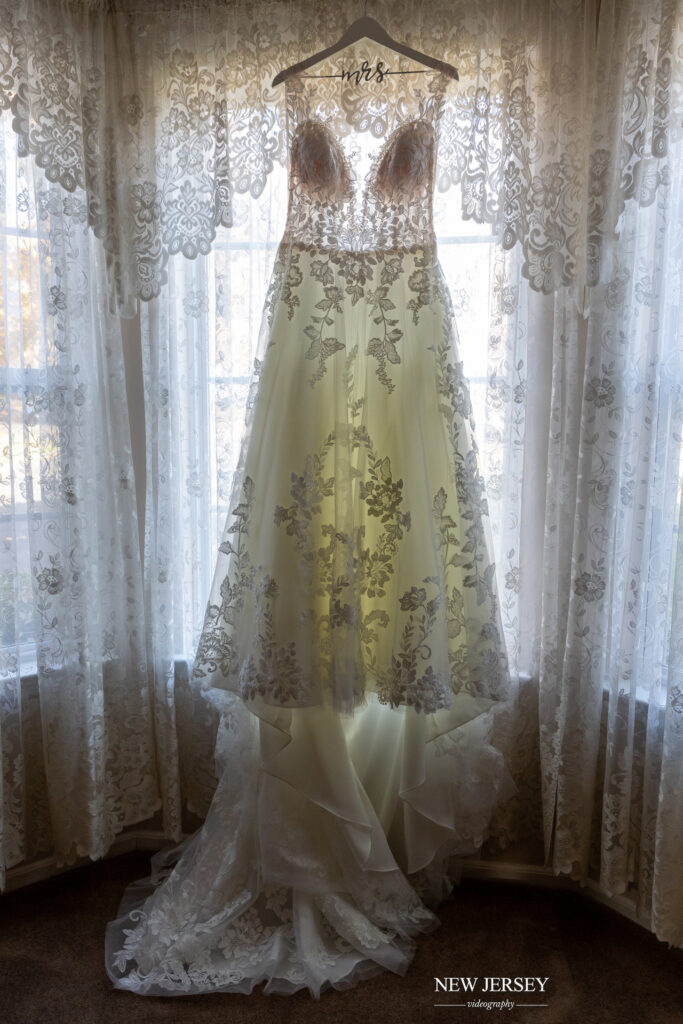 Forever Yours - The Chandelier at Flanders Valley Photography