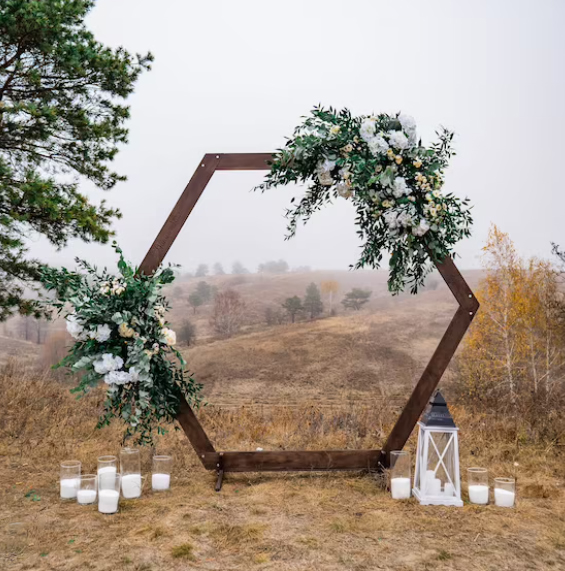 Hexagonal arch for a backdrop