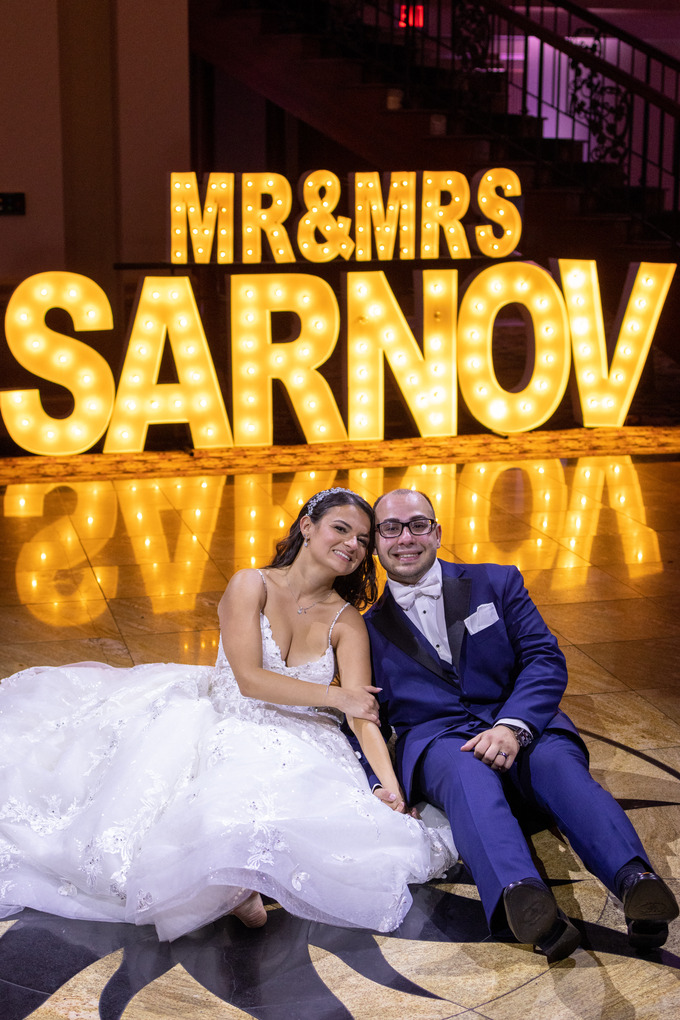 Use the right props or signs